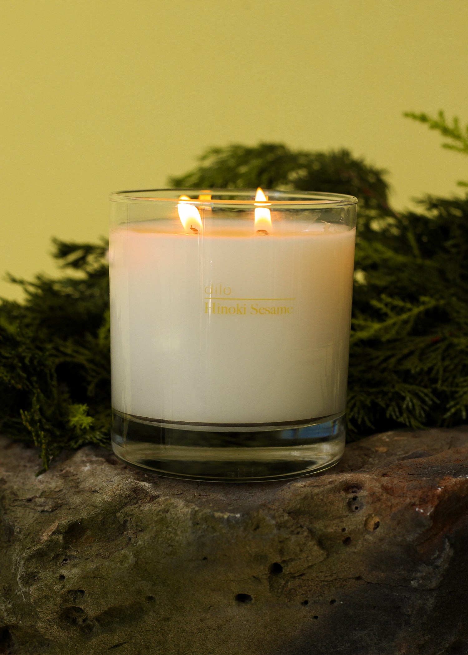 AMERICAN TRENCH Dilo Elsewhere Artisan Scented Soy Candle for Cozy Moments