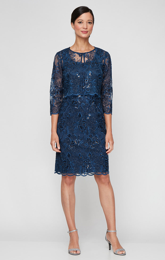 ALEXEVENINGS Floral-Stitch Cropped Dress Coat with V-Neckline & Decorative Hook Closure | Slim-Fit Evening Outerwear
