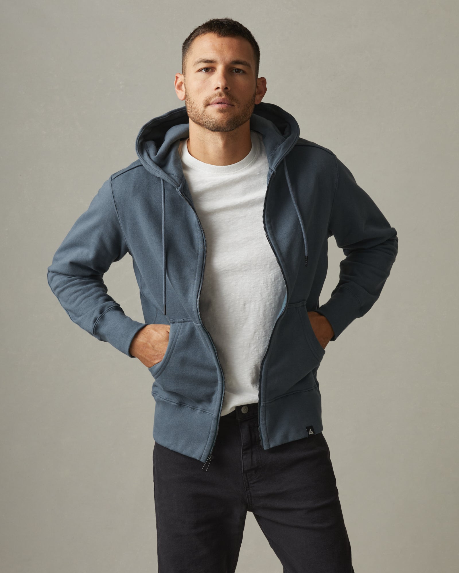 AMERICAN GIANT Men's Retro Full-Zip Hooded Sweatshirt in Faded Denim Blue
