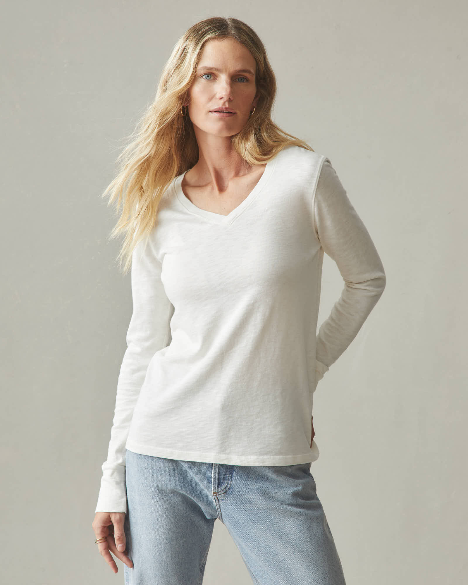 AMERICAN GIANT Soft Slub Cotton V-Neck Long Sleeve Shirt Bone